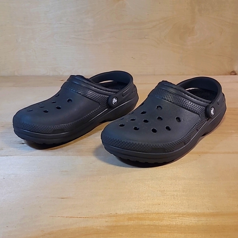 Crocs Fur Lined Black Unisex Adult Clogs - Picture 4 of 10